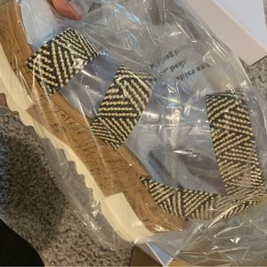 Steve Madden Tribal Print Sandals- Brand New